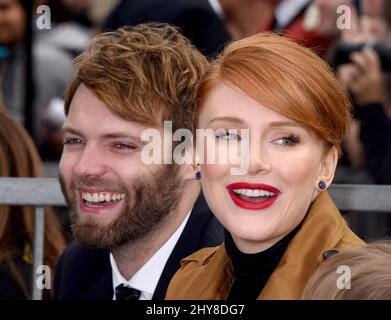 Bryce Dallas Howard und Seth Gabel nahmen an der Zeremonie Teil, bei der Ron Howard mit seinem 2.-Sterne-Stern auf dem Hollywood Walk of Fame geehrt wurde Stockfoto