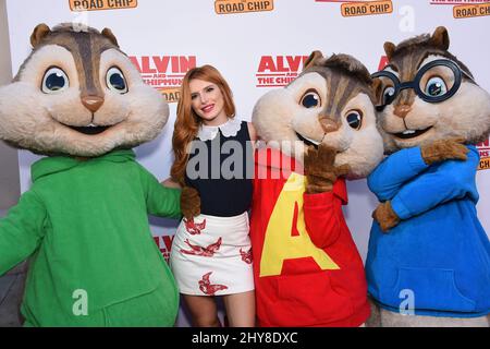 Bella Thorne, Theodore, Alvin und Simon 'Alvin and the Chipmunks: The Road Chip' Los Angeles Premiere im Zanuck Theater auf dem Fox Lot. Stockfoto