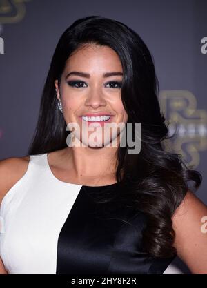 Gina Rodriguez bei der Premiere von Star Wars: The Force Awakens Stockfoto