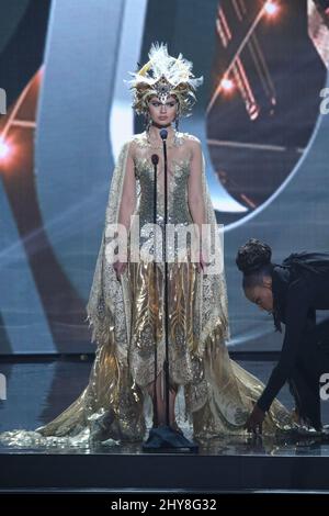 Miss Russland, Vladislava Evtushenko nimmt an der Miss Universe National Costume Show 2015, Planet Hollywood Resort & Casino Teil Stockfoto