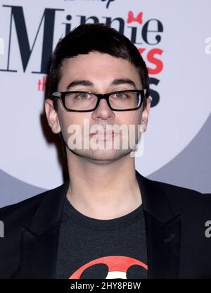 Christian Siriano besucht Disney und Raffinerie 29 Moderatorin Minnie Mouse „Rocks the Dots“ Retrospektive Modeausstellung in Los Angeles, USA. Stockfoto