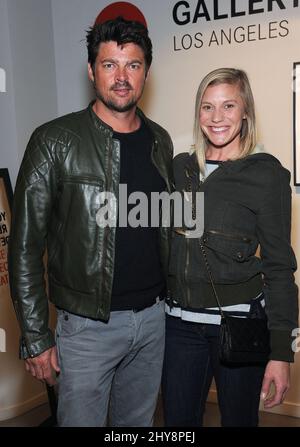 Karl Urban & Katee Sackhoff bei Billy Zane & Dennys Ilic Opening Night Künstlerempfang in der Leica Gallery in Los Angeles, USA. Stockfoto