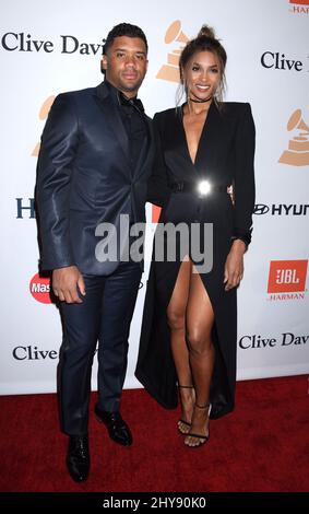 Ciara und Russell Wilson nehmen am 14. Februar 2016 an der Pre-GRAMMY Gala 2016 und Salute to Industry Icons zu Ehren von Irving Azoff im Beverly Hilton Hotel in Beverly Hills, Los Angeles, CA, USA, Teil. Stockfoto