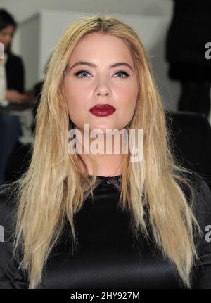 Ashley Benson nimmt an der Marc Jacobs Herbst 2016 Kollektion Teil, die während der New York Fashion Week in der 64. Street Armory stattfand Stockfoto