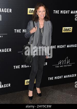 Jacqueline Bisset bei der Premiere von „The Night Manager“ in Los Angeles Stockfoto