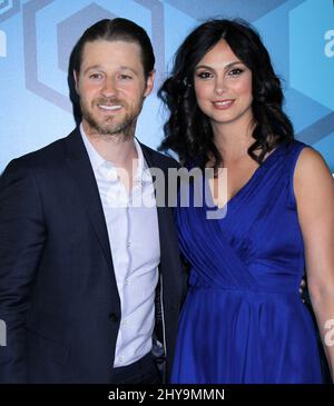 Ben McKenzie und Morena Baccarin nehmen an der Fox Networks 2016 Upfront Presentation Teil, die auf der Wollman Rink im Central Park in New York, USA, stattfand. Stockfoto