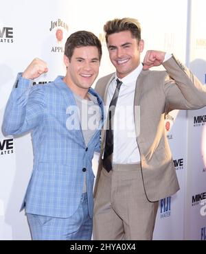 Adam Devine und Zac Efron kommen zu einer Fanvorführung von „Mike und Dave Need Wedding Dates“, die im Juni 29. 2016 im Cinerama Dome, Hollwood, Los Angeles, stattfand. Stockfoto