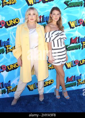 Hayley Hasselhoff und Nathalia Ramos nehmen an der jährlichen Just Jared Summer Bash 4. Teil Stockfoto