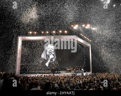 Adele tritt während ihrer ausverkauften '25 World Tour' in Los Angeles, 20.. August 2016 auf. Stockfoto