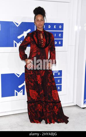 Alicia Keys bei der Ankunft für die MTV Video Music Awards 2016, Madison Square Garden, New York, 28.. August 2016. Stockfoto