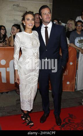 Armie Hammer und Elizabeth Hammer nehmen an der „Free Fire“-Premiere beim Toronto International Film Festival 2016 im Ryerson Theatre Teil Stockfoto