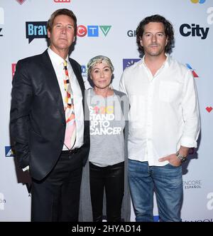 Dr. Lawrence Piro, Shannen Doherty und Kurt Iswarienko nehmen an den Hollywood Unites für die Biennale Stand Up to Cancer Benefit 5. in der Walt Disney Concert Hall in Los Angeles, USA, Teil. Stockfoto