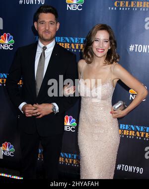 Michael Buble und Luisana Lopilato nehmen am Donnerstag, dem 15. September 2016, an der Radio City Music Hall in New York Teil, wo „Tony Bennett feiert 90: Das Beste kommt noch nicht“ stattfindet. Stockfoto