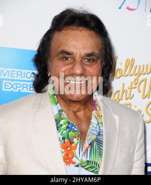 Johnny Mathis nimmt an der „Hollywood's Night Under the Stars“-Jubiläumsfeier zum 95.. Geburtstag Teil, die auf dem MPTF Wasserman Campus in Los Angeles, USA, stattfand. Stockfoto