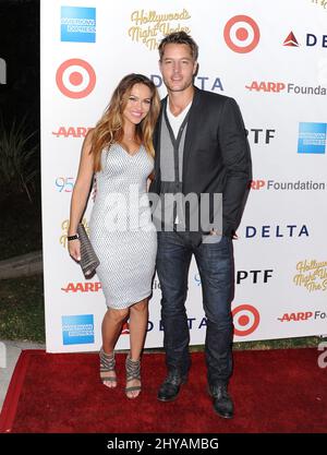 Justin Hartley, Chrishell Stause bei der Jubiläumsfeier „Hollywood's Night Under the Stars“ 95. auf dem MPTF Wasserman Campus in Los Angeles, USA. Stockfoto