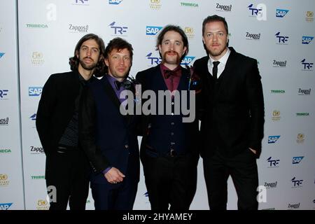 Daniel Wayne Sermon, Ben McKee, Daniel Platzman, Dan Reynolds von Imagine Dragons kommen zur dritten jährlichen Tyler Robinson Foundation Gala zur Unterstützung von Familien, die von Kinderkrebs betroffen sind, Caesars Palace, Las Vegas, September 30. 2016. Stockfoto