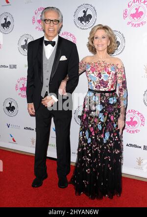 Jane Fonda und Richard Perry kommen zum Carousel of Hope Ball 2016, das am 8.. Oktober 2016 im Beverly Hilton, Beverly Hills, Los Angeles, stattfand. Stockfoto