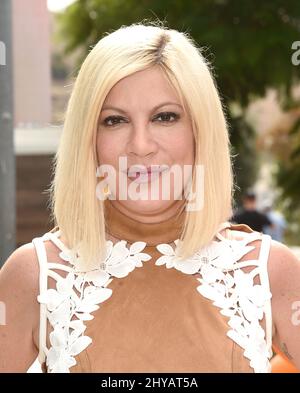 Tori Spelling nimmt an dem jährlichen Familienfestival „Zeit für Helden“ der Elizabeth Glaser Pediatric AIDS Foundation 27. in den Smashbox Studios Teil. Stockfoto