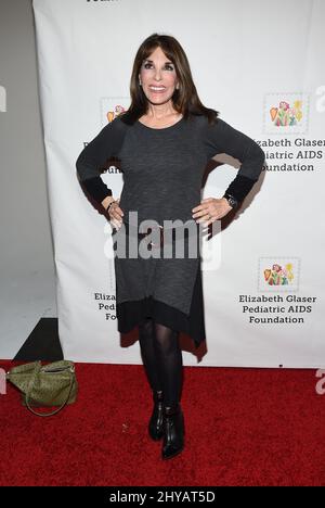 Kate Linder nimmt an dem jährlichen Familienfestival „Zeit für Helden“ der Elizabeth Glaser Pediatric AIDS Foundation 27. in den Smashbox Studios Teil. Stockfoto