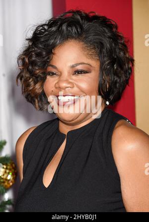 Mo'Nique kommt bei der fast weihnachtlichen Premiere von Universal an, die am Donnerstag im Regency Village Theatre in Westwood, Los Angeles, CA, USA, stattfand. 3. November 2016. Stockfoto