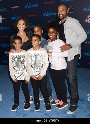 Derek Fisher und Gloria Govan bei der Premiere von „Moana“ in Los Angeles Stockfoto