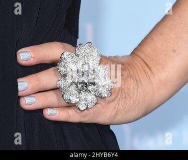 Alex Kingston nimmt an der Premiere von „Gilmore Girls: A Year in the Life“ von Netflix im Regency Village Theatre Teil Stockfoto