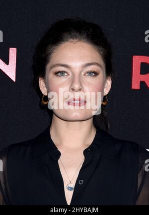 Alexa Davalos bei Amazon bei der Premiere von „The man in the High Castle“ in der zweiten Staffel im Pacific Design Center Stockfoto