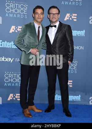 Christian Slater, Rami Malek, nimmt an den Annual Critics' Choice Awards 22. bei Barker Hanger Teil Stockfoto