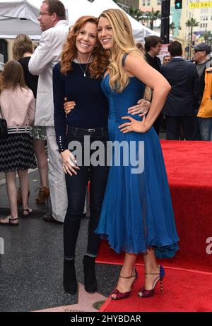 Robyn Lively und Blake Lively während der Ryan Reynolds Hollywood Star Ceremony in Hollywood and Highland in Los Angeles, USA. Stockfoto