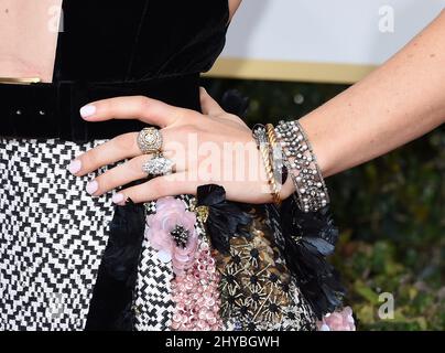 Jessica Biel nimmt an den jährlichen Golden Globe Awards 74. im Beverly Hilton Hotel in Los Angeles Teil Stockfoto