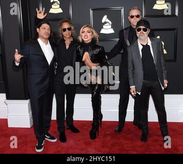 Lady Gaga und Metallica nehmen an den Annual Grammy Awards 59. in Los Angeles Teil Stockfoto