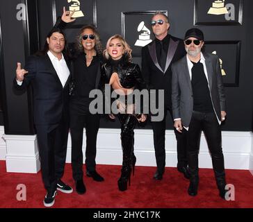 Lady Gaga und Metallica nehmen an den Annual Grammy Awards 59. in Los Angeles Teil Stockfoto