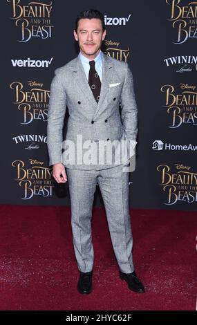 Luke Evans bei der Weltpremiere von Beauty and the Beast in Los Angeles Stockfoto