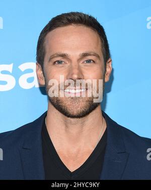 Dylan Bruce bei der Ankunft am NBC Universal Summer Press Day 2017 im Beverly Hilton Hotel in Beverly Hills, Los Angeles, 20.. März 2017 Stockfoto