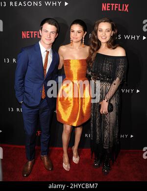 Selena Gomez, Dylan Minnette, Katherine Langford kommen zur Premiere von „13 Reasons Why“, die am 30. März 2017 in den Paramount Picturs Studios, Los Angeles, stattfand Stockfoto