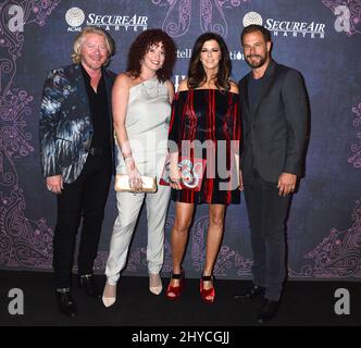 Phillip Sweet, Rebecca Arthur, Karen Fairchild und Jimi Westbrook beim T.J. Die Martell Foundation heiratet Essen, Wein und Musik beim jährlichen Nashville Best Cellars Dinner 18. im Omni Hotel Nashville in Nashville, USA Stockfoto