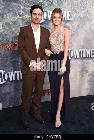Jesse Bradford und Andrea Leal kommen zu Showtime's Limited Series 'Twin Peaks' Weltpremiere im Ace Hotel in Los Angeles, USA Stockfoto