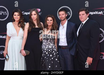 Katherine Schwarzenegger, Christina Schwarzenegger, Maria Shriver, Patrick Schwarzenegger und Christopher Schwarzenegger nahmen an der ESPYS 25. im Microsoft Theater in Los Angeles, Kalifornien, Teil Stockfoto