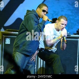 18. Februar 2005 Anaheim, Ca. Chester Bennington von Linkin Park & Jay-Z 'Music for Relief: Rebuilding South Asia' Benefizkonzert am Arrowhead Pond Stockfoto