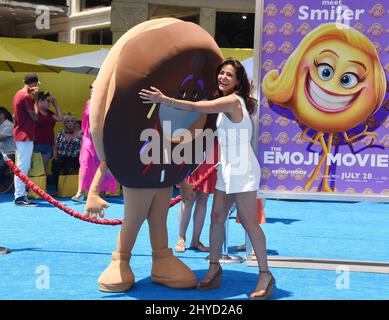 Constance Marie bei der Emoji-Film-Weltpremiere im Regency Village Theatre Stockfoto