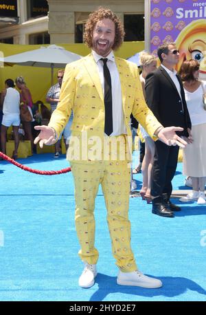 TJ Miller bei der Emoji-Film-Weltpremiere im Regency Village Theatre Stockfoto