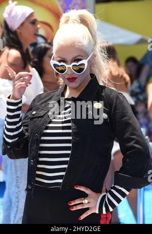 Christina Aguilera bei der Emoji-Film-Weltpremiere im Regency Village Theatre Stockfoto