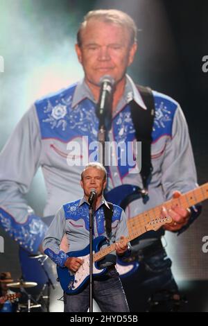 7. Juni 2012 Nashville, Tn. Glen Campbell 2012 CMA Music Festival nächtliche Konzerte im LP Field Stockfoto