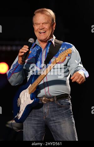 7. Juni 2012 Nashville, Tn. Glen Campbell 2012 CMA Music Festival nächtliche Konzerte im LP Field Stockfoto