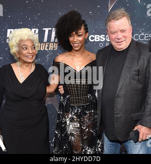 Nichelle Nichols, Soneque Martin Green und William Shatner bei der Premiere von „Star Trek: Discovery“ im Cinerama Dome Hollywood Stockfoto