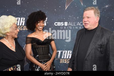 Nichelle Nichols, Soneque Martin Green und William Shatner bei der Premiere von „Star Trek: Discovery“ im Cinerama Dome Hollywood Stockfoto