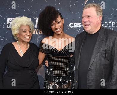 Nichelle Nichols, Sonequa Martin-Green und William Shatner bei der Premiere von „Star Trek: Discovery“ im Cinerama Dome Hollywood Stockfoto