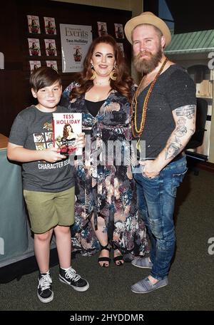 Tess Holliday wirbt für ihr Buch „The Not so Subtile Art of Being A Fat Girl: Loving the Skin You're in“ bei Barnes and Nobles in Hollywood, USA Stockfoto