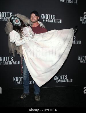 Kellan Lutz bei der Knott's Scary Farm und Instagram's Celebrity Night in Knott's Berry Farm Stockfoto