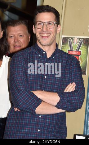 Andy Samberg „Brooklyn Nine-Nine“ feiert die Episode 99. in den CBS Radford Studios Stockfoto